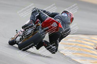 media/Dec-17-2022-SoCal Trackdays (Sat) [[224abd9271]]/Turn 10 Backside (120pm)/